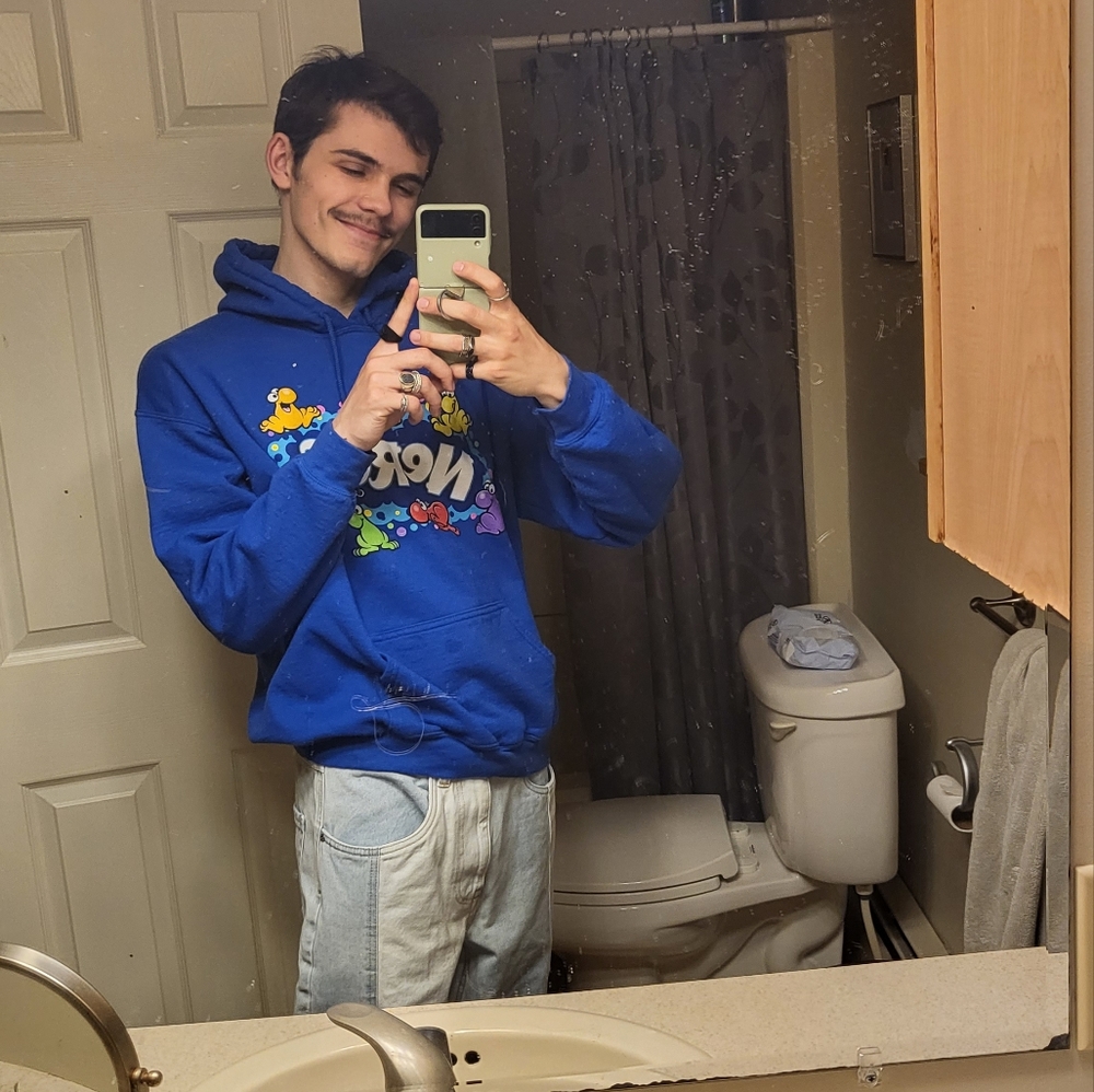 Meet your Posher, Aidan